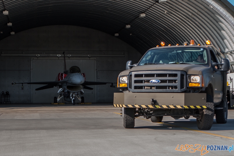 Wylot 6. Eskadry Lotniczej na ćwiczenia Nato w Norwegii - Krzesiny 15.06.2013 r. Foto: LepszyPOZNAN.pl / Paweł Rychter Wylot 6. Eskadry Lotniczej na ćwiczenia Nato w Norwegii - Krzesiny 15.06.2013 r. Foto: LepszyPOZNAN.pl / Paweł Rychter