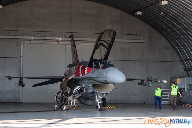Wylot 6. Eskadry Lotniczej na ćwiczenia Nato w Norwegii - Krzesiny 15.06.2013 r. Foto: LepszyPOZNAN.pl / Paweł Rychter Wylot 6. Eskadry Lotniczej na ćwiczenia Nato w Norwegii - Krzesiny 15.06.2013 r. Foto: LepszyPOZNAN.pl / Paweł Rychter
