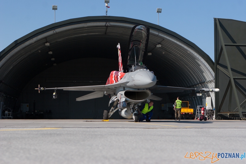 Wylot 6. Eskadry Lotniczej na ćwiczenia Nato w Norwegii - Krzesiny 15.06.2013 r. Foto: LepszyPOZNAN.pl / Paweł Rychter Wylot 6. Eskadry Lotniczej na ćwiczenia Nato w Norwegii - Krzesiny 15.06.2013 r. Foto: LepszyPOZNAN.pl / Paweł Rychter