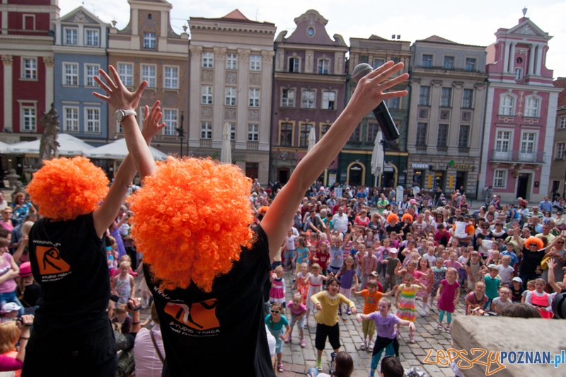 I Flashmob Przedszkolaków na Starym Rynku - Poznań 09.06.2013 r. Foto: LepszyPOZNAN.pl / Paweł Rychter I Flashmob Przedszkolaków na Starym Rynku - Poznań 09.06.2013 r. Foto: LepszyPOZNAN.pl / Paweł Rychter