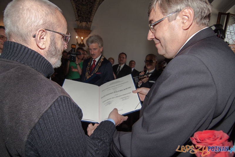 Uroczysta sesja Rady Miasta Poznania - 29.06.2013 r. Foto: LepszyPOZNAN.pl / Paweł Rychter Uroczysta sesja Rady Miasta Poznania - 29.06.2013 r. Foto: LepszyPOZNAN.pl / Paweł Rychter