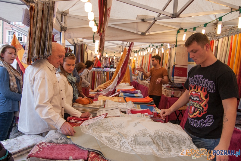 Jarmark francuski na Starym Rynku - Poznań 01.06.2013 r. Foto: LepszyPOZNAN.pl / Paweł Rychter Jarmark francuski na Starym Rynku - Poznań 01.06.2013 r. Foto: LepszyPOZNAN.pl / Paweł Rychter