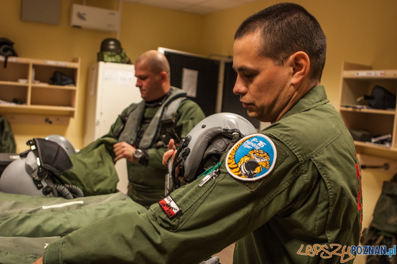Wylot 6. Eskadry Lotniczej na ćwiczenia Nato w Norwegii - Krzesiny 15.06.2013 r. Foto: LepszyPOZNAN.pl / Paweł Rychter Wylot 6. Eskadry Lotniczej na ćwiczenia Nato w Norwegii - Krzesiny 15.06.2013 r. Foto: LepszyPOZNAN.pl / Paweł Rychter