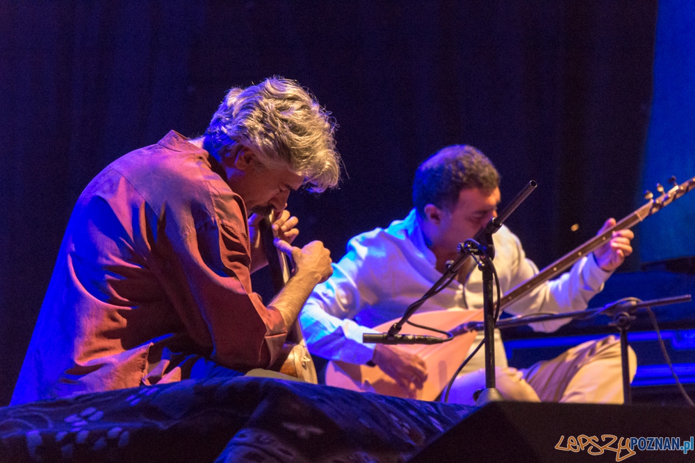 Występ zespołu Kayhan Kalhor & Erdal Erzincan (Iran/Turcja) - EthnoPort 2013 Foto: Bartosz Lewandowski Występ zespołu Kayhan Kalhor & Erdal Erzincan (Iran/Turcja) - EthnoPort 2013 Foto: Bartosz Lewandowski