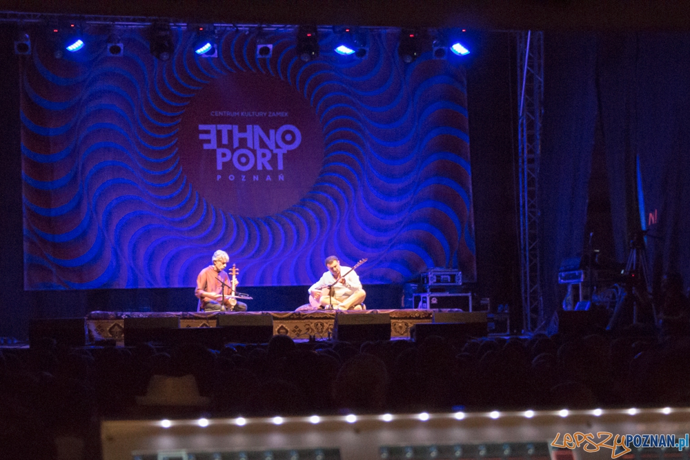 Występ zespołu Kayhan Kalhor & Erdal Erzincan (Iran/Turcja) - EthnoPort 2013 Foto: Bartosz Lewandowski Występ zespołu Kayhan Kalhor & Erdal Erzincan (Iran/Turcja) - EthnoPort 2013 Foto: Bartosz Lewandowski