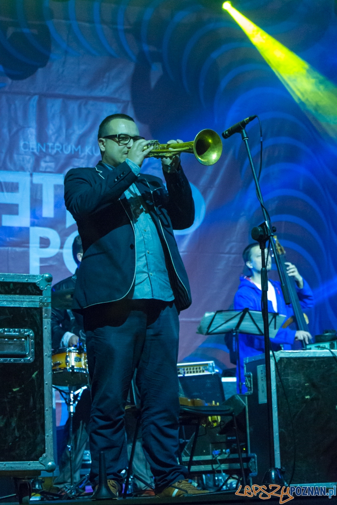 Występ Kapeli Ze Wsi Warszawa & Mercedes Peón - EthnoPort 2013 Foto: Bartosz Lewandowski Występ Kapeli Ze Wsi Warszawa & Mercedes Peón - EthnoPort 2013 Foto: Bartosz Lewandowski