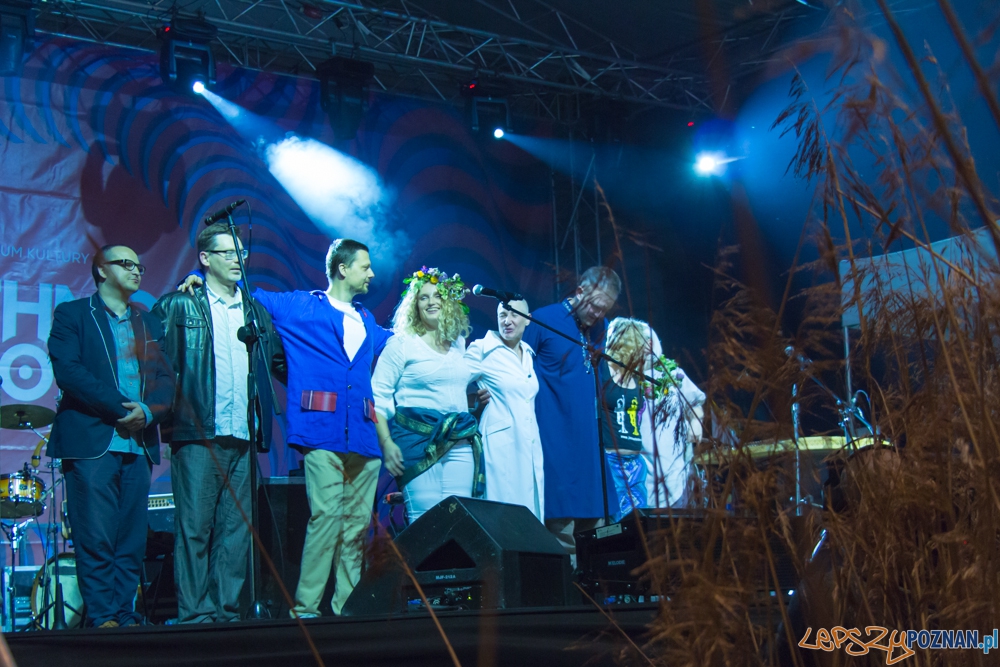 Występ Kapeli Ze Wsi Warszawa & Mercedes Peón - EthnoPort 2013 Foto: Bartosz Lewandowski Występ Kapeli Ze Wsi Warszawa & Mercedes Peón - EthnoPort 2013 Foto: Bartosz Lewandowski