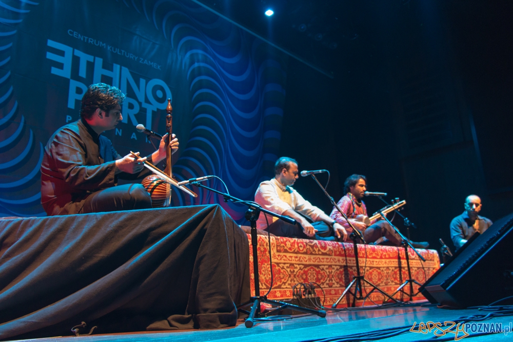 Występ zespołu Alireza Ghorbani (Iran) - EthnoPort 2013 Foto: Bartosz Lewandowski Występ zespołu Alireza Ghorbani (Iran) - EthnoPort 2013 Foto: Bartosz Lewandowski