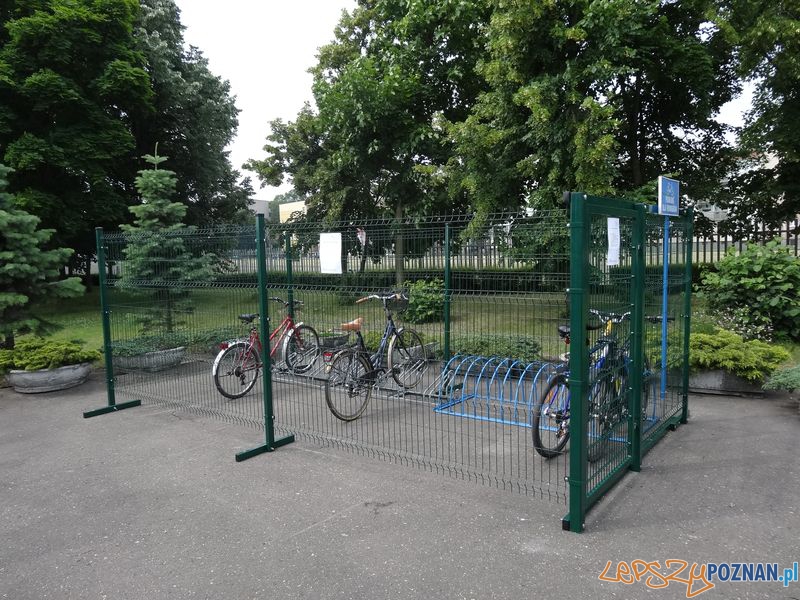 Klatki dla rowerów na Chwiałce (1) Foto: POSiR Klatki dla rowerów na Chwiałce (1) Foto: POSiR