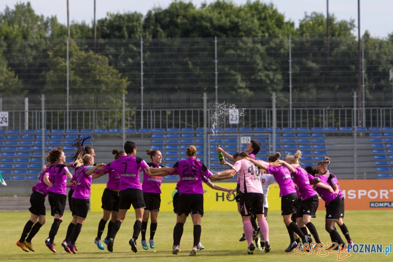Zdobywca Pucharu Polski w piłce nożnej kobiet w sezonie 2012/2013 Medyk Konin Foto: lepszyPOZNAN.pl / Piotr Rychter Zdobywca Pucharu Polski w piłce nożnej kobiet w sezonie 2012/2013 Medyk Konin Foto: lepszyPOZNAN.pl / Piotr Rychter