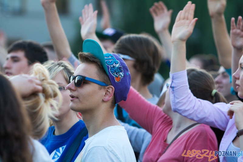 Red Bull Tour Bus - Poznań 10.06.2013 r. Foto: lepszyPOZNAN.pl / Piotr Rychter Red Bull Tour Bus - Poznań 10.06.2013 r. Foto: lepszyPOZNAN.pl / Piotr Rychter