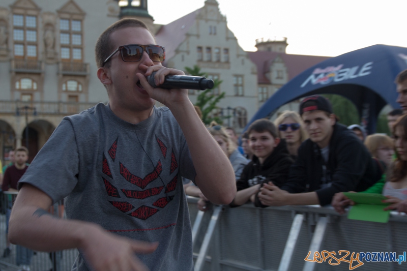 Red Bull Tour Bus - Poznań 10.06.2013 r. Foto: lepszyPOZNAN.pl / Piotr Rychter Red Bull Tour Bus - Poznań 10.06.2013 r. Foto: lepszyPOZNAN.pl / Piotr Rychter