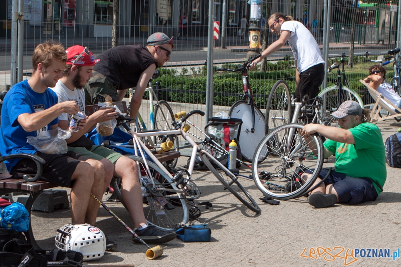 Bike Polo na Placu Wolności - Poznań 27-28.07.2013 r. Foto: LepszyPOZNAN.pl / Paweł Rychter Bike Polo na Placu Wolności - Poznań 27-28.07.2013 r. Foto: LepszyPOZNAN.pl / Paweł Rychter