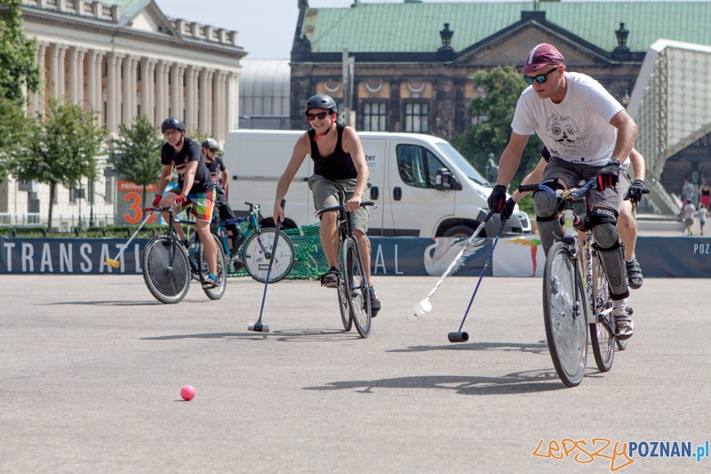 Bike Polo na Placu Wolności - Poznań 27-28.07.2013 r. Foto: LepszyPOZNAN.pl / Paweł Rychter Bike Polo na Placu Wolności - Poznań 27-28.07.2013 r. Foto: LepszyPOZNAN.pl / Paweł Rychter