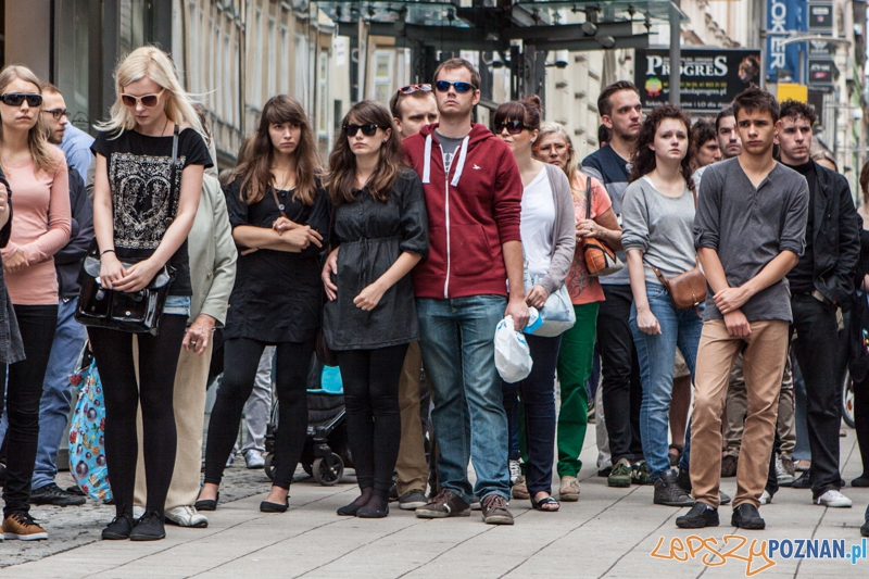 Pamięci Bartka - Marsz Milczenia - Poznań 13.07.2013 r. Foto: LepszyPOZNAN.pl / Paweł Rychter Pamięci Bartka - Marsz Milczenia - Poznań 13.07.2013 r. Foto: LepszyPOZNAN.pl / Paweł Rychter