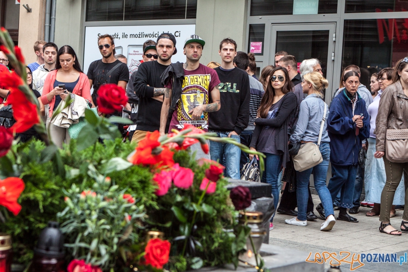 Pamięci Bartka - Marsz Milczenia - Poznań 13.07.2013 r. Foto: LepszyPOZNAN.pl / Paweł Rychter Pamięci Bartka - Marsz Milczenia - Poznań 13.07.2013 r. Foto: LepszyPOZNAN.pl / Paweł Rychter