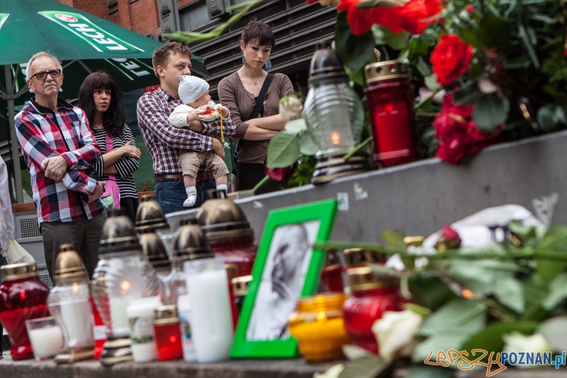 Pamięci Bartka - Marsz Milczenia - Poznań 13.07.2013 r. Foto: LepszyPOZNAN.pl / Paweł Rychter Pamięci Bartka - Marsz Milczenia - Poznań 13.07.2013 r. Foto: LepszyPOZNAN.pl / Paweł Rychter