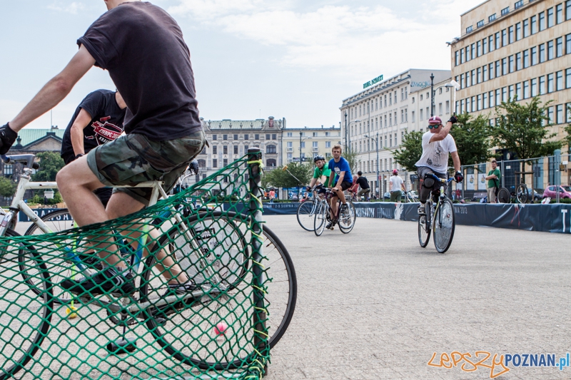 Bike Polo na Placu Wolności - Poznań 27-28.07.2013 r. Foto: LepszyPOZNAN.pl / Paweł Rychter Bike Polo na Placu Wolności - Poznań 27-28.07.2013 r. Foto: LepszyPOZNAN.pl / Paweł Rychter