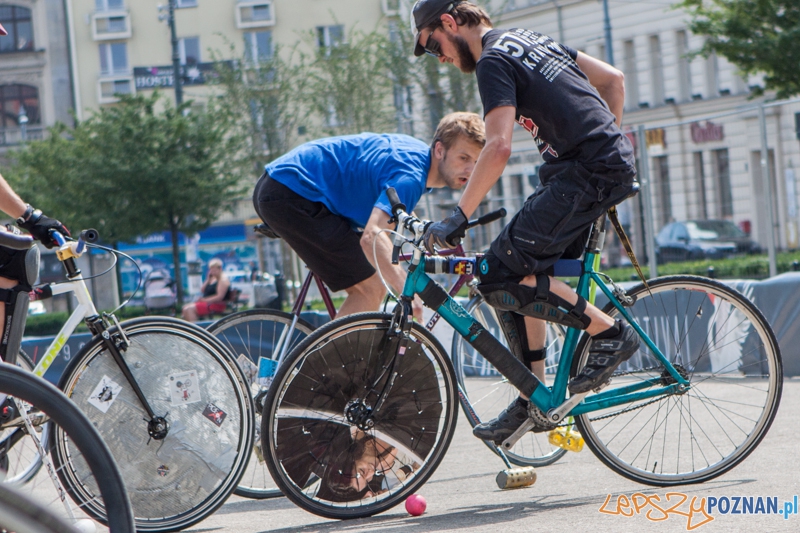 Bike Polo na Placu Wolności - Poznań 27-28.07.2013 r. Foto: LepszyPOZNAN.pl / Paweł Rychter Bike Polo na Placu Wolności - Poznań 27-28.07.2013 r. Foto: LepszyPOZNAN.pl / Paweł Rychter