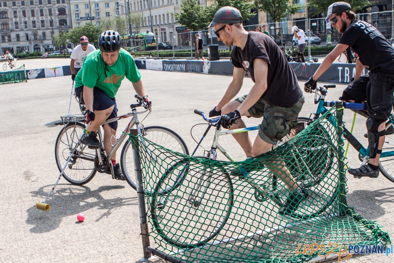 Bike Polo na Placu Wolności - Poznań 27-28.07.2013 r. Foto: LepszyPOZNAN.pl / Paweł Rychter Bike Polo na Placu Wolności - Poznań 27-28.07.2013 r. Foto: LepszyPOZNAN.pl / Paweł Rychter