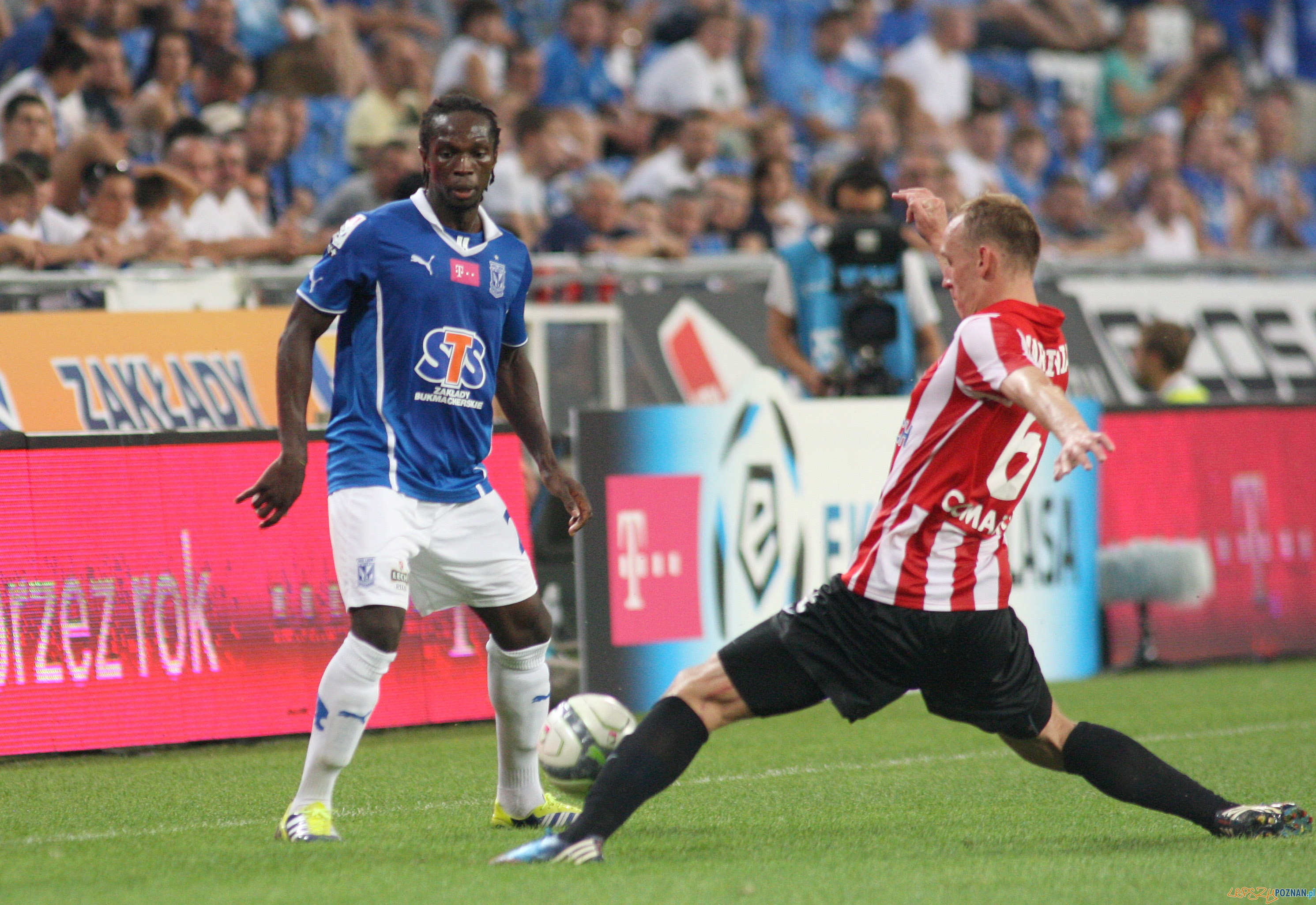 2. kolejka T-Mobile Ekstraklasy Lech Poznań - Cracovia Kraków. Inea Stadion 27.07.2013 r. Foto: T-mobile Ekstraklasa / x-news 2. kolejka T-Mobile Ekstraklasy Lech Poznań - Cracovia Kraków. Inea Stadion 27.07.2013 r. Foto: T-mobile Ekstraklasa / x-news