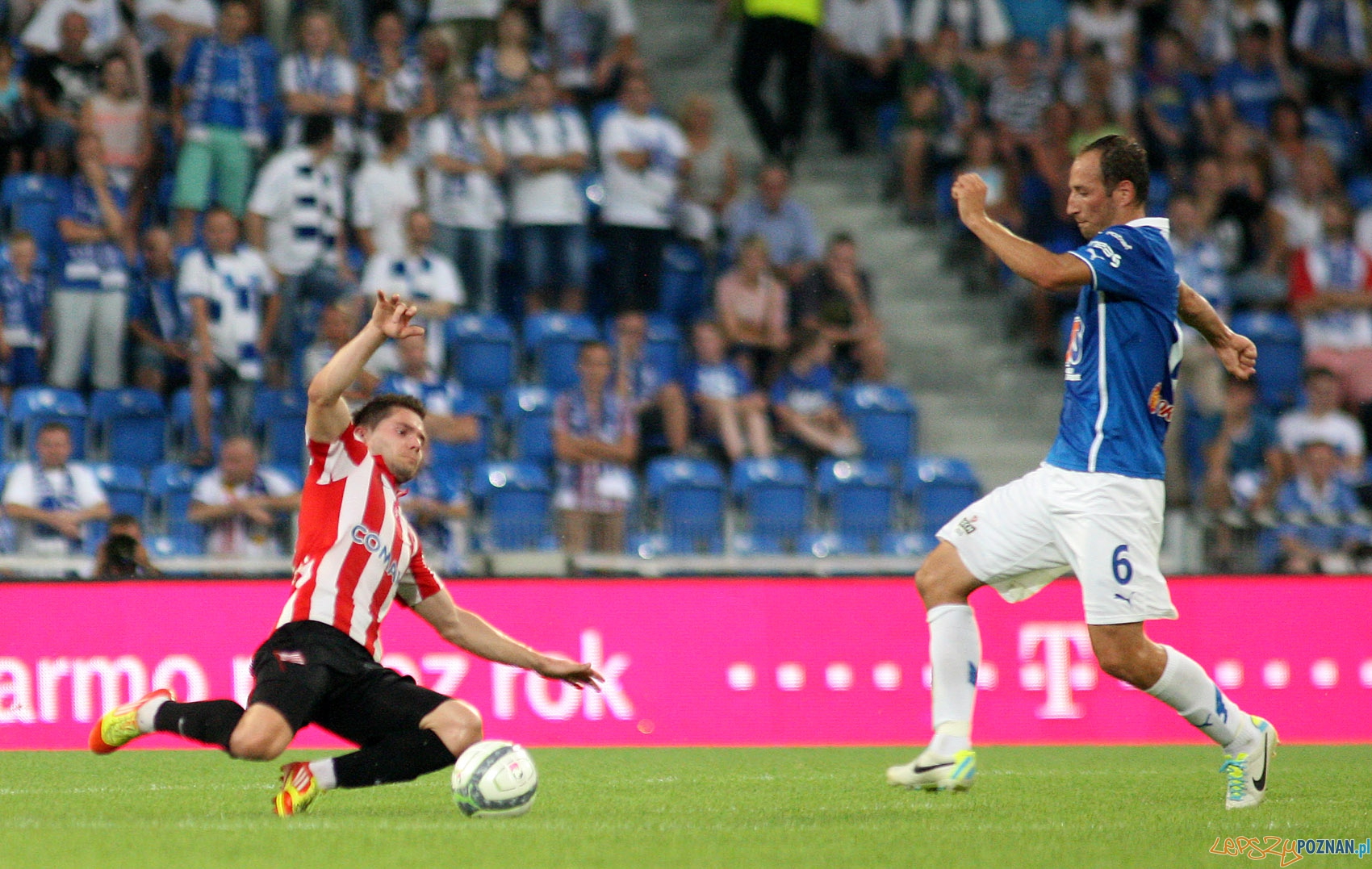 2. kolejka T-Mobile Ekstraklasy Lech Poznań - Cracovia Kraków. Inea Stadion 27.07.2013 r. Foto: T-mobile Ekstraklasa / x-news 2. kolejka T-Mobile Ekstraklasy Lech Poznań - Cracovia Kraków. Inea Stadion 27.07.2013 r. Foto: T-mobile Ekstraklasa / x-news