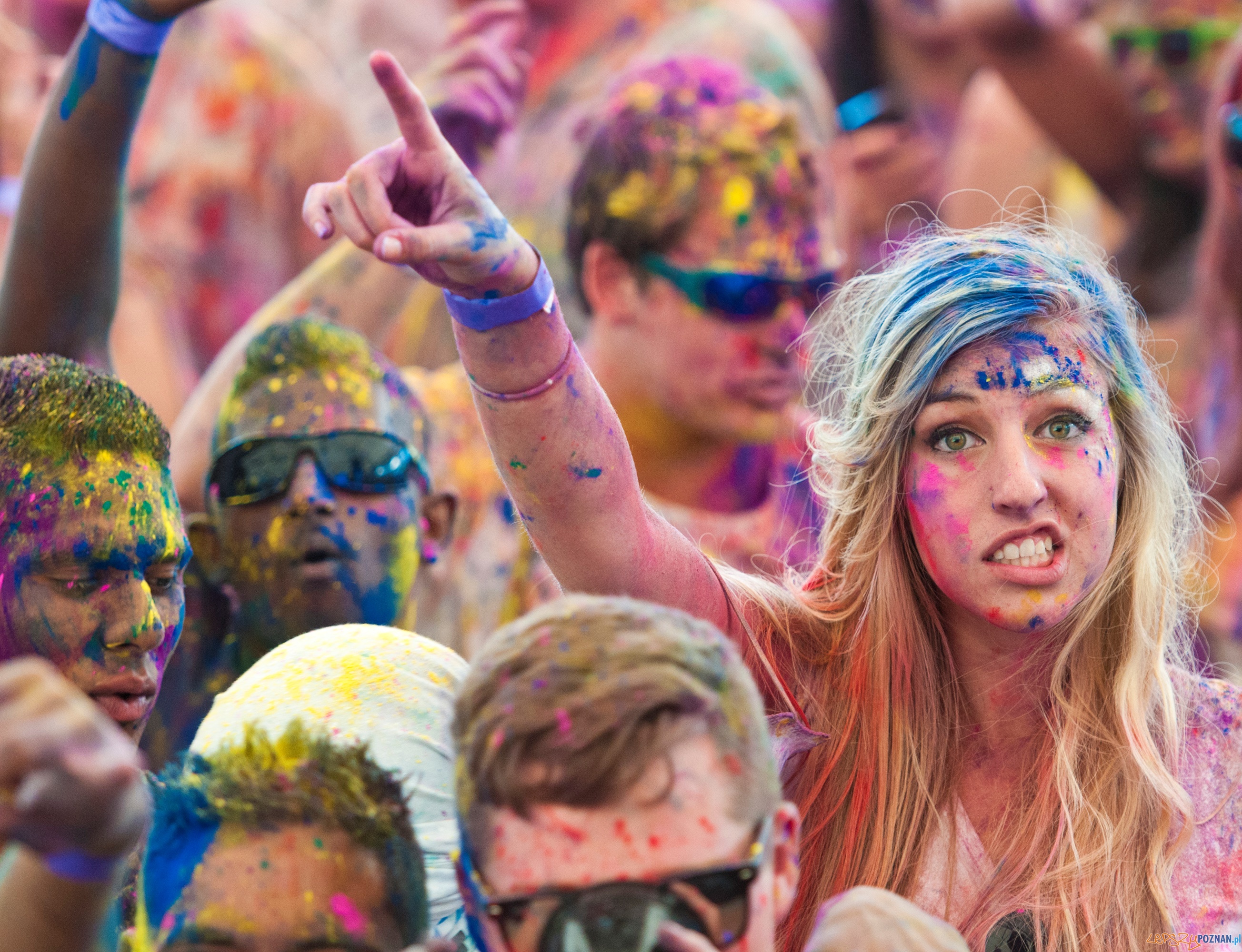 Colour Fest - w kontenet Art Foto: Holi Open Air Colour Fest - w kontenet Art Foto: Holi Open Air