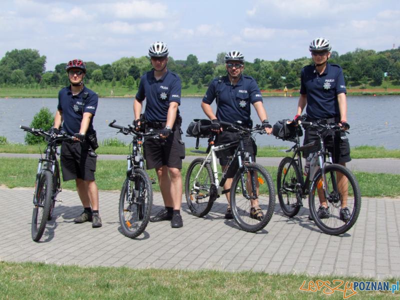 Policjanci na rowerach (2) Foto: Policja w Poznaniu Policjanci na rowerach (2) Foto: Policja w Poznaniu
