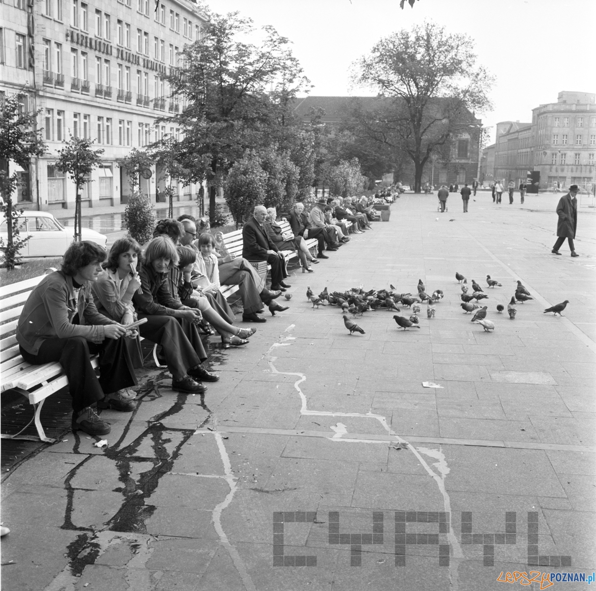 Plac Wolności - lata '70 Foto: CYRYL Plac Wolności - lata '70 Foto: CYRYL