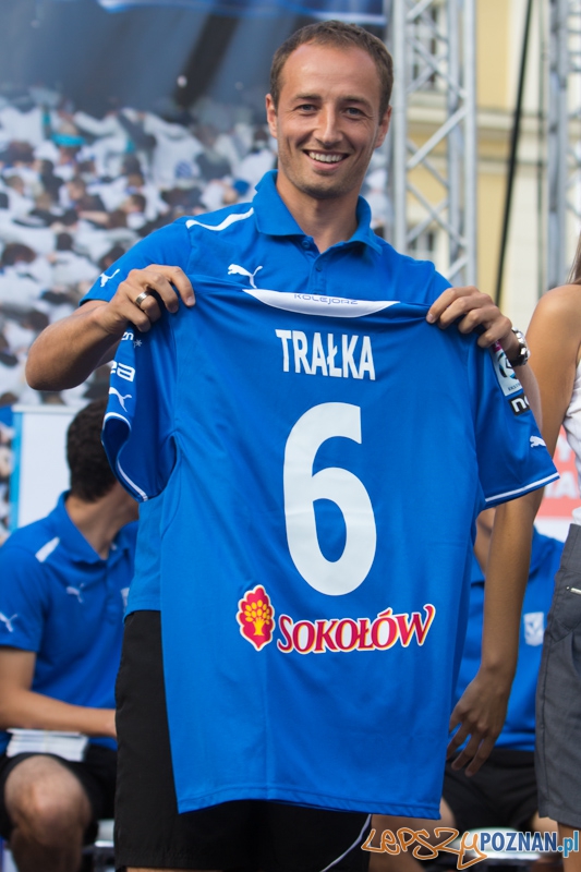Prezentacja pierwszej drużyny Lecha Poznań - Łukasz Trałka - Stary Rynek 16.07.2013 r. Foto: lepszyPOZNAN.pl / Piotr Rychter Prezentacja pierwszej drużyny Lecha Poznań - Łukasz Trałka - Stary Rynek 16.07.2013 r. Foto: lepszyPOZNAN.pl / Piotr Rychter