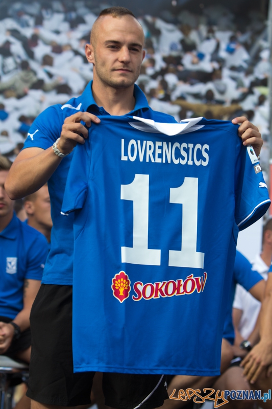 Prezentacja pierwszej drużyny Lecha Poznań - Gergo Lovrencsics - Stary Rynek 16.07.2013 r. Foto: lepszyPOZNAN.pl / Piotr Rychter Prezentacja pierwszej drużyny Lecha Poznań - Gergo Lovrencsics - Stary Rynek 16.07.2013 r. Foto: lepszyPOZNAN.pl / Piotr Rychter
