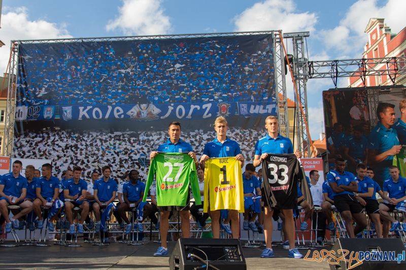 Prezentacja pierwszej drużyny Lecha Poznań - Stary Rynek 16.07.2013 r. Foto: lepszyPOZNAN.pl / Piotr Rychter Prezentacja pierwszej drużyny Lecha Poznań - Stary Rynek 16.07.2013 r. Foto: lepszyPOZNAN.pl / Piotr Rychter