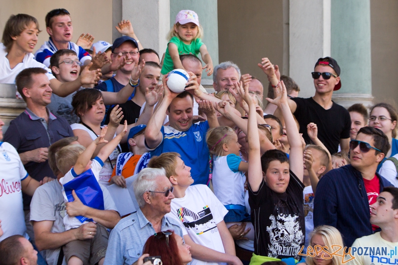 Prezentacja pierwszej drużyny Lecha Poznań - Stary Rynek 16.07.2013 r. Foto: lepszyPOZNAN.pl / Piotr Rychter Prezentacja pierwszej drużyny Lecha Poznań - Stary Rynek 16.07.2013 r. Foto: lepszyPOZNAN.pl / Piotr Rychter
