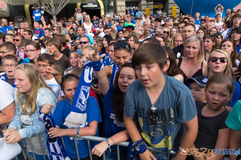 Prezentacja pierwszej drużyny Lecha Poznań - Stary Rynek 16.07.2013 r. Foto: lepszyPOZNAN.pl / Piotr Rychter Prezentacja pierwszej drużyny Lecha Poznań - Stary Rynek 16.07.2013 r. Foto: lepszyPOZNAN.pl / Piotr Rychter