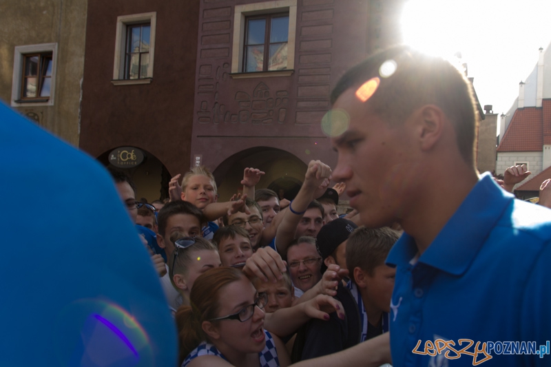 Prezentacja pierwszej drużyny Lecha Poznań - Stary Rynek 16.07.2013 r. Foto: lepszyPOZNAN.pl / Piotr Rychter Prezentacja pierwszej drużyny Lecha Poznań - Stary Rynek 16.07.2013 r. Foto: lepszyPOZNAN.pl / Piotr Rychter
