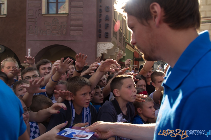 Prezentacja pierwszej drużyny Lecha Poznań - Stary Rynek 16.07.2013 r. Foto: lepszyPOZNAN.pl / Piotr Rychter Prezentacja pierwszej drużyny Lecha Poznań - Stary Rynek 16.07.2013 r. Foto: lepszyPOZNAN.pl / Piotr Rychter