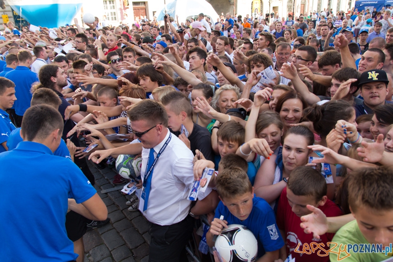 Prezentacja pierwszej drużyny Lecha Poznań - Stary Rynek 16.07.2013 r. Foto: lepszyPOZNAN.pl / Piotr Rychter Prezentacja pierwszej drużyny Lecha Poznań - Stary Rynek 16.07.2013 r. Foto: lepszyPOZNAN.pl / Piotr Rychter