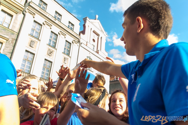 Prezentacja pierwszej drużyny Lecha Poznań - Stary Rynek 16.07.2013 r. Foto: lepszyPOZNAN.pl / Piotr Rychter Prezentacja pierwszej drużyny Lecha Poznań - Stary Rynek 16.07.2013 r. Foto: lepszyPOZNAN.pl / Piotr Rychter