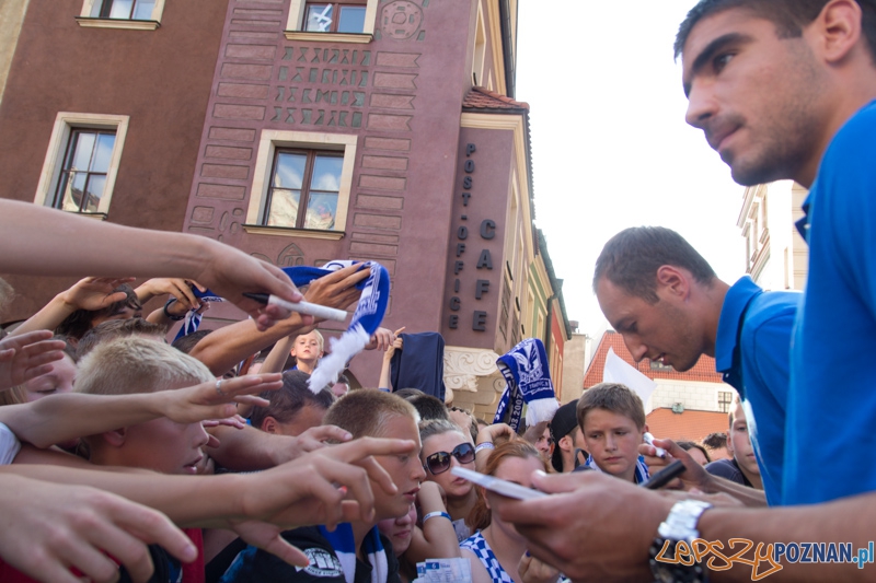 Prezentacja pierwszej drużyny Lecha Poznań - Stary Rynek 16.07.2013 r. Foto: lepszyPOZNAN.pl / Piotr Rychter Prezentacja pierwszej drużyny Lecha Poznań - Stary Rynek 16.07.2013 r. Foto: lepszyPOZNAN.pl / Piotr Rychter
