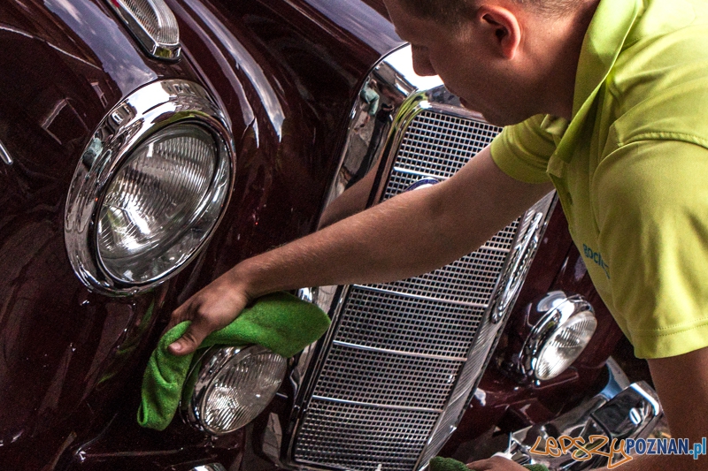 40 Poznański Międzynarodowy Rajd Pojazdów Zabytkowych - Poznań 31.08.2013 r. Foto: LepszyPOZNAN.pl / Paweł Rychter 40 Poznański Międzynarodowy Rajd Pojazdów Zabytkowych - Poznań 31.08.2013 r. Foto: LepszyPOZNAN.pl / Paweł Rychter