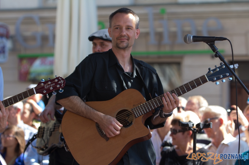 Happening Gitarowy - Stary Rynek 25.08.2013 r. Foto: lepszyPOZNAN.pl / Piotr Rychter Happening Gitarowy - Stary Rynek 25.08.2013 r. Foto: lepszyPOZNAN.pl / Piotr Rychter
