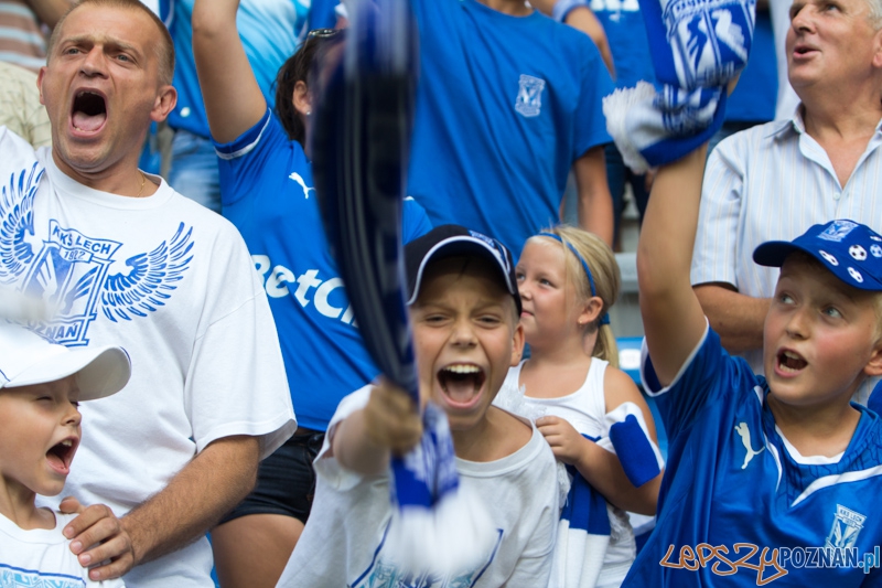Runda kwalifikacyjna LE - Lech Poznań - Žalgiris Wilno (kibice na stadionie) Foto: lepszyPOZNAN.pl / Piotr Rychter Runda kwalifikacyjna LE - Lech Poznań - Žalgiris Wilno (kibice na stadionie) Foto: lepszyPOZNAN.pl / Piotr Rychter