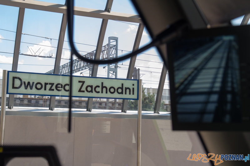 Przejazd teczniczny nowootwartą trasą - Nowy Dworzec Zachodni Foto: lepszyPOZNAN.pl / Piotr Rychter Przejazd teczniczny nowootwartą trasą - Nowy Dworzec Zachodni Foto: lepszyPOZNAN.pl / Piotr Rychter