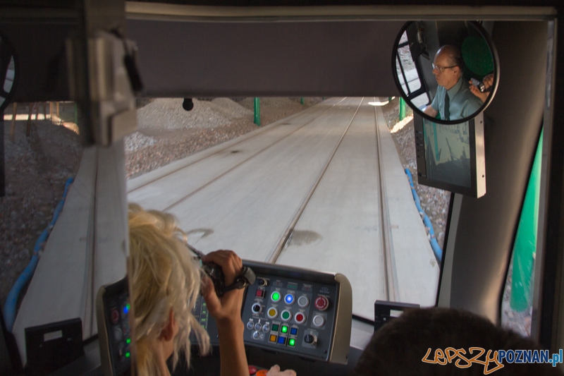 Przejazd teczniczny nowootwartą trasą - nowy odcinek PeSTki Foto: lepszyPOZNAN.pl / Piotr Rychter Przejazd teczniczny nowootwartą trasą - nowy odcinek PeSTki Foto: lepszyPOZNAN.pl / Piotr Rychter