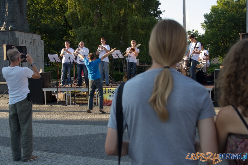 Transatlantyk Festival Poznań - Wielkie Dudnienie Przeciwko GMO i Wymieraniu Pszczół Foto: lepszyPOZNAN.pl / Piotr Rychter Transatlantyk Festival Poznań - Wielkie Dudnienie Przeciwko GMO i Wymieraniu Pszczół Foto: lepszyPOZNAN.pl / Piotr Rychter