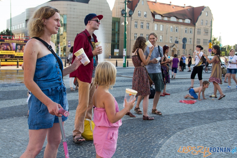 Transatlantyk Festival Poznań - Wielkie Dudnienie Przeciwko GMO i Wymieraniu Pszczół Foto: lepszyPOZNAN.pl / Piotr Rychter Transatlantyk Festival Poznań - Wielkie Dudnienie Przeciwko GMO i Wymieraniu Pszczół Foto: lepszyPOZNAN.pl / Piotr Rychter