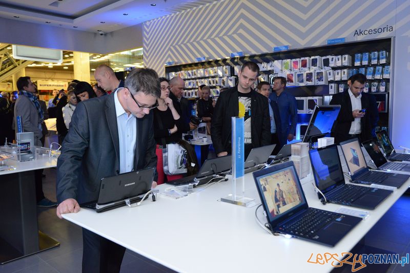 Brand Store Samsunga w Starym Browarze Foto: Brand Store Samsunga w Starym Browarze Foto: