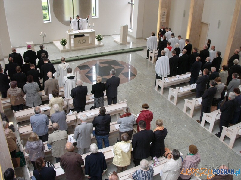 Nabożeństwo Foto: Janusz Ludwiczak/ Lazarz.pl Nabożeństwo Foto: Janusz Ludwiczak/ Lazarz.pl