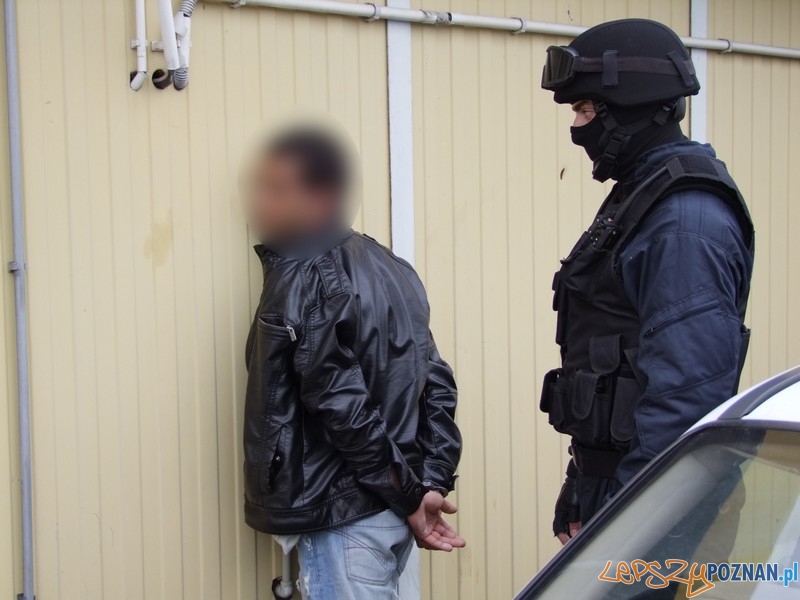 Policja zatrzymała sutenerów (5) Foto: materiały policji Policja zatrzymała sutenerów (5) Foto: materiały policji