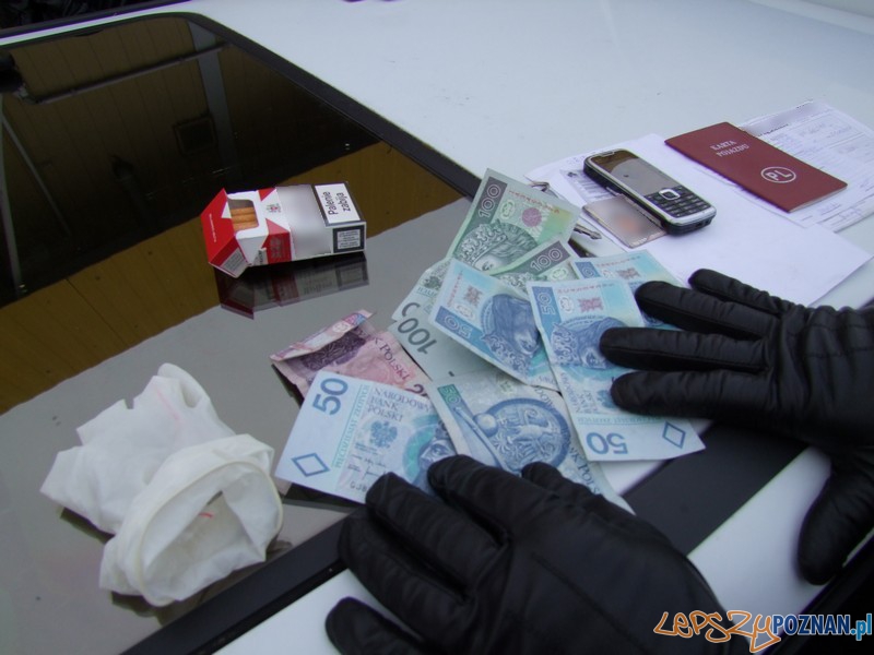 Policja zatrzymała sutenerów (7) Foto: materiały policji Policja zatrzymała sutenerów (7) Foto: materiały policji